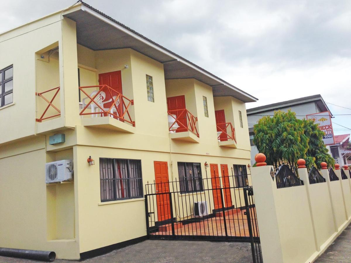 Sundeck Suites Boissiere Village Extérieur photo