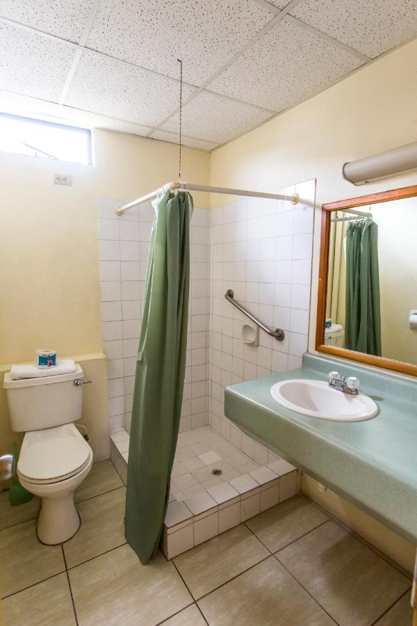 Sundeck Suites Boissiere Village Extérieur photo